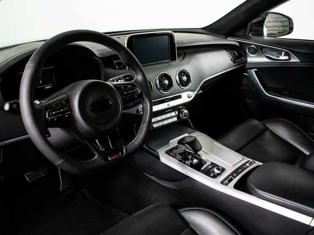 Kia Stinger 2018 года с пробегом. Фото: #12