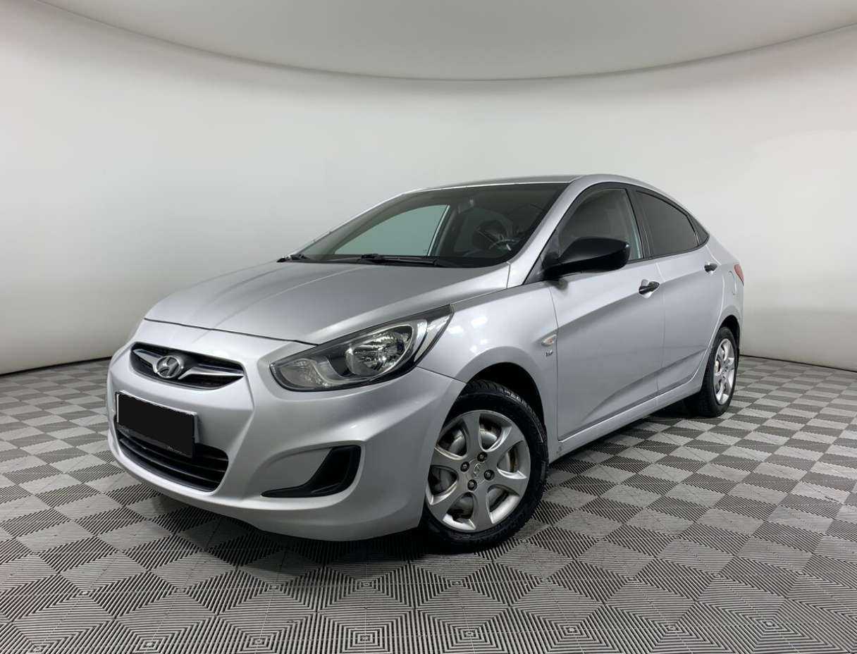 Hyundai Solaris 2011 года с пробегом. Посмотреть фото