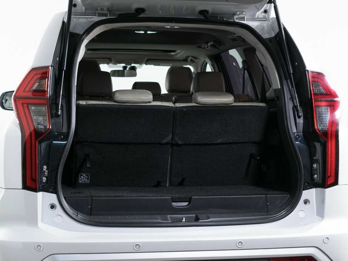 Mitsubishi Pajero Sport 2020 года с пробегом. Фото: #6