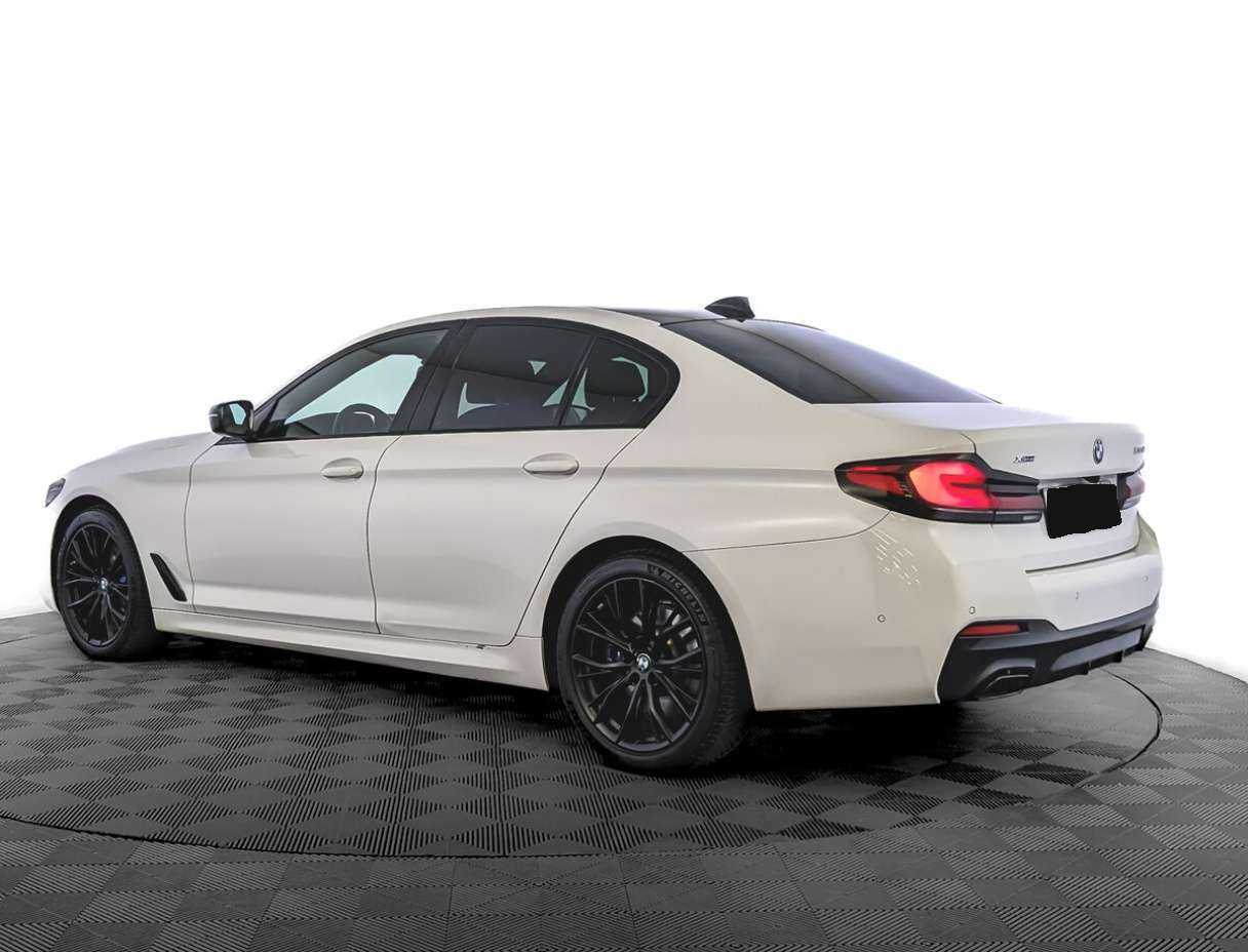 BMW 5 серии 2020 года с пробегом. Фото: #6