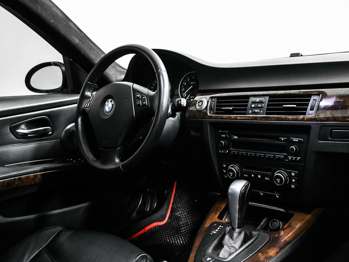 BMW 3 серии 2007 года с пробегом. Фото: #8