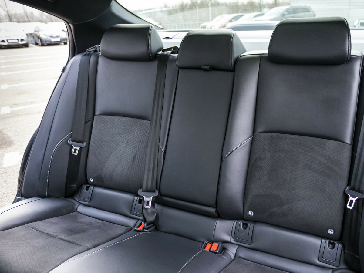 Toyota Camry 2024 года с пробегом. Фото: #14