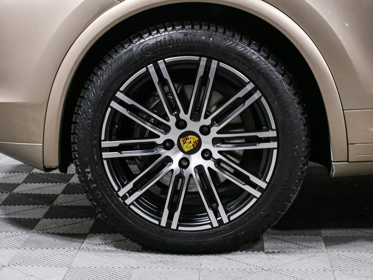 Porsche Cayenne 2015 года с пробегом. Фото: #13