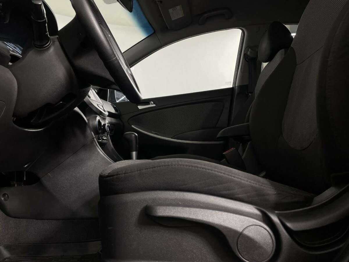 Hyundai Solaris 2011 года с пробегом. Фото: #9