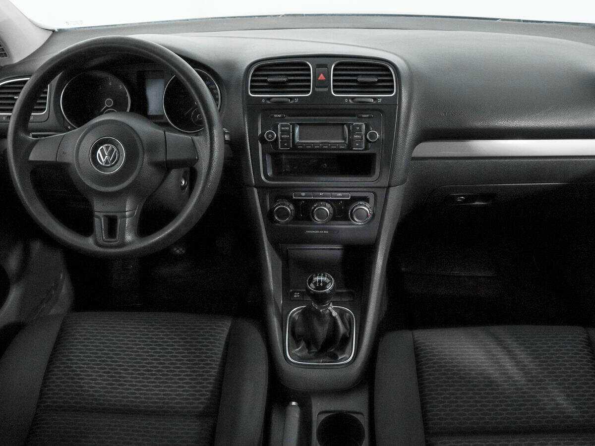 Volkswagen Golf 2009 года с пробегом. Фото: #10