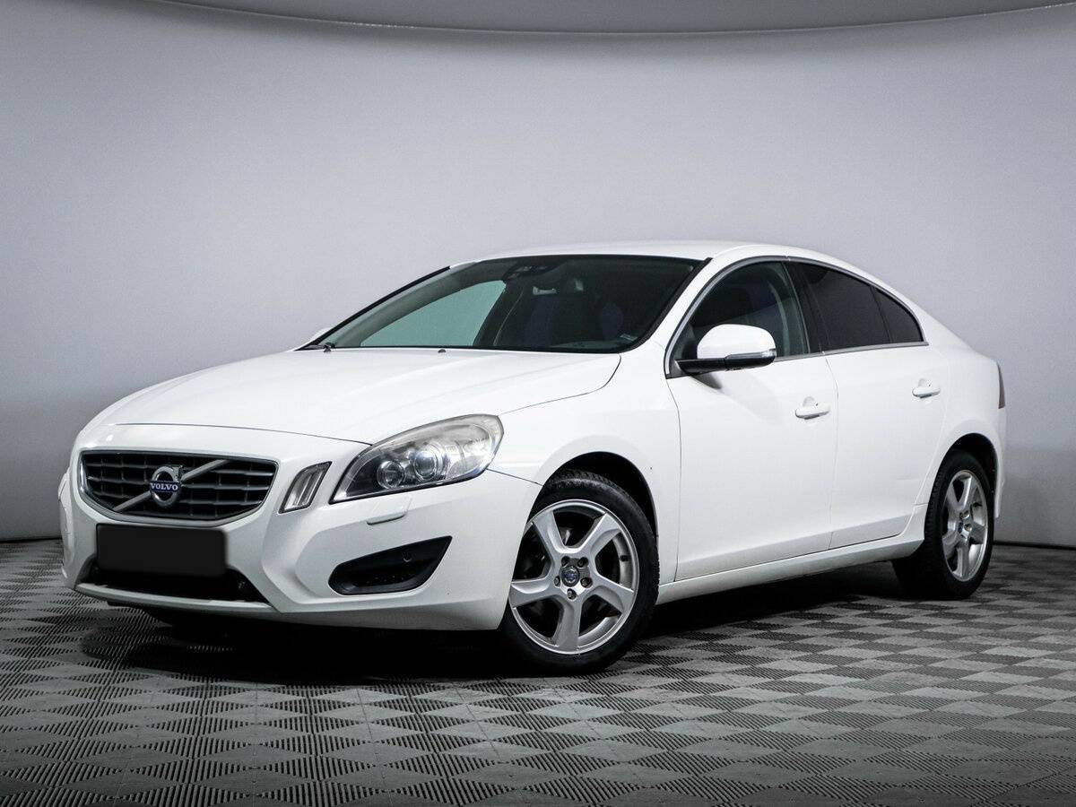 Volvo S60 2012 года с пробегом. Фото: #0