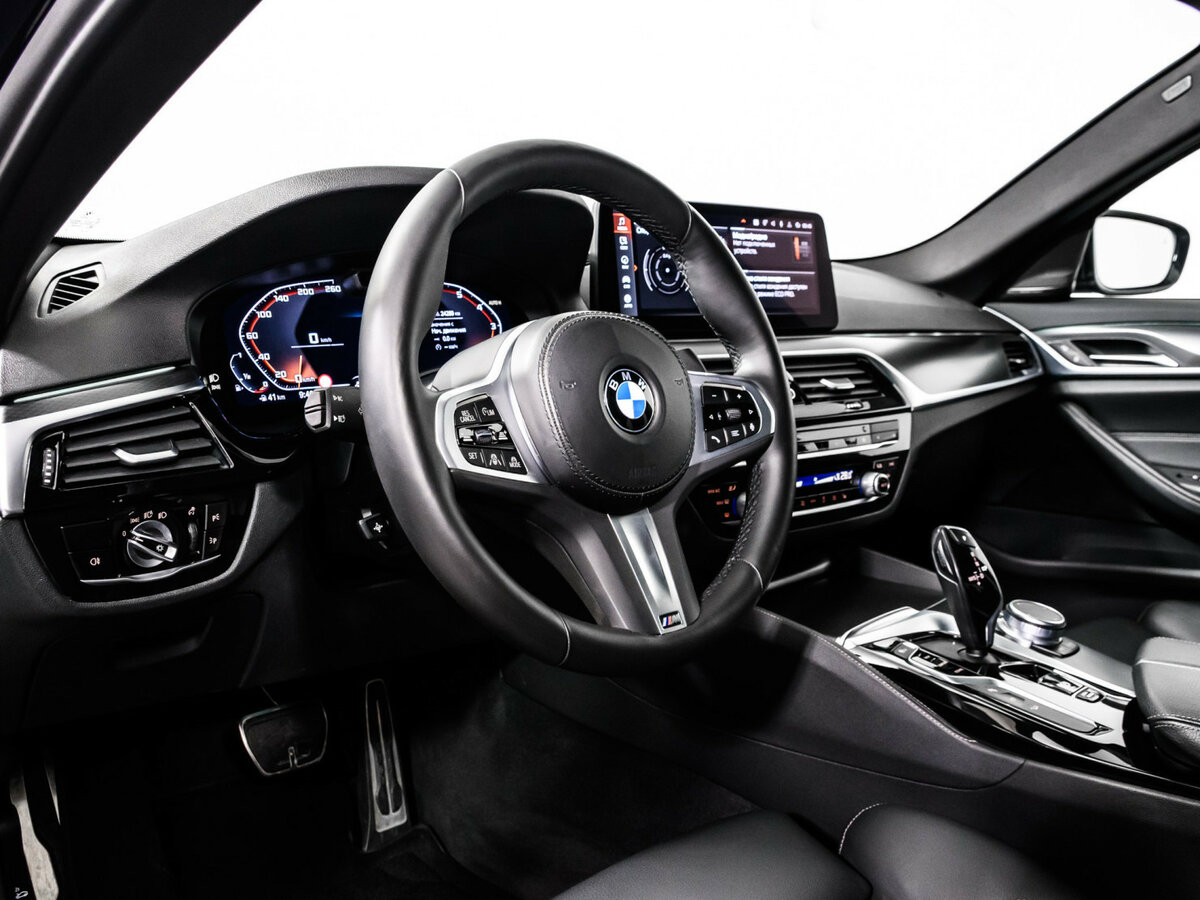 BMW 5 серии 2021 года с пробегом. Фото: #10
