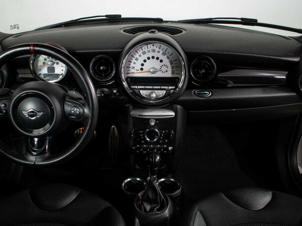 Mini Hatch 2012 года с пробегом. Фото: #10