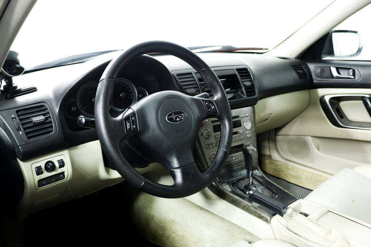 Subaru Outback 2004 года с пробегом. Фото: #12