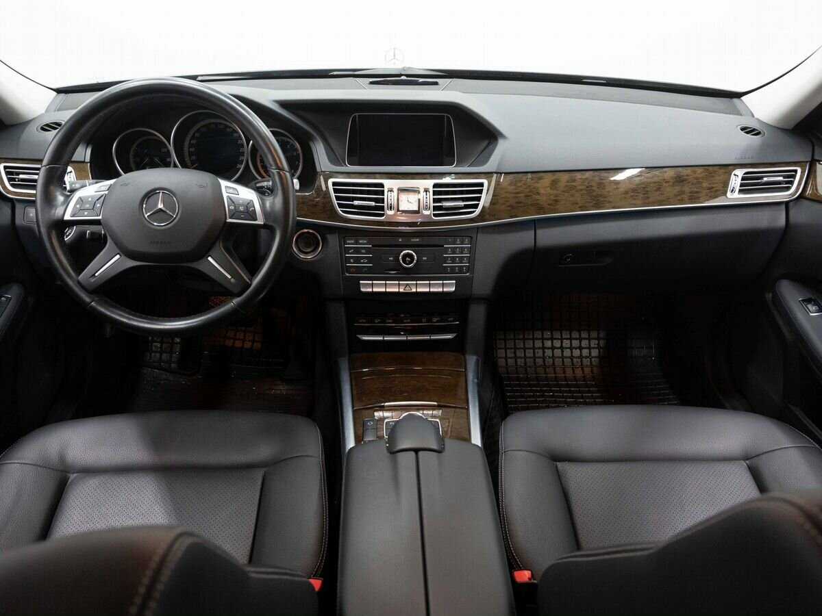 Mercedes-Benz E-Класс 2015 года с пробегом. Фото: #15