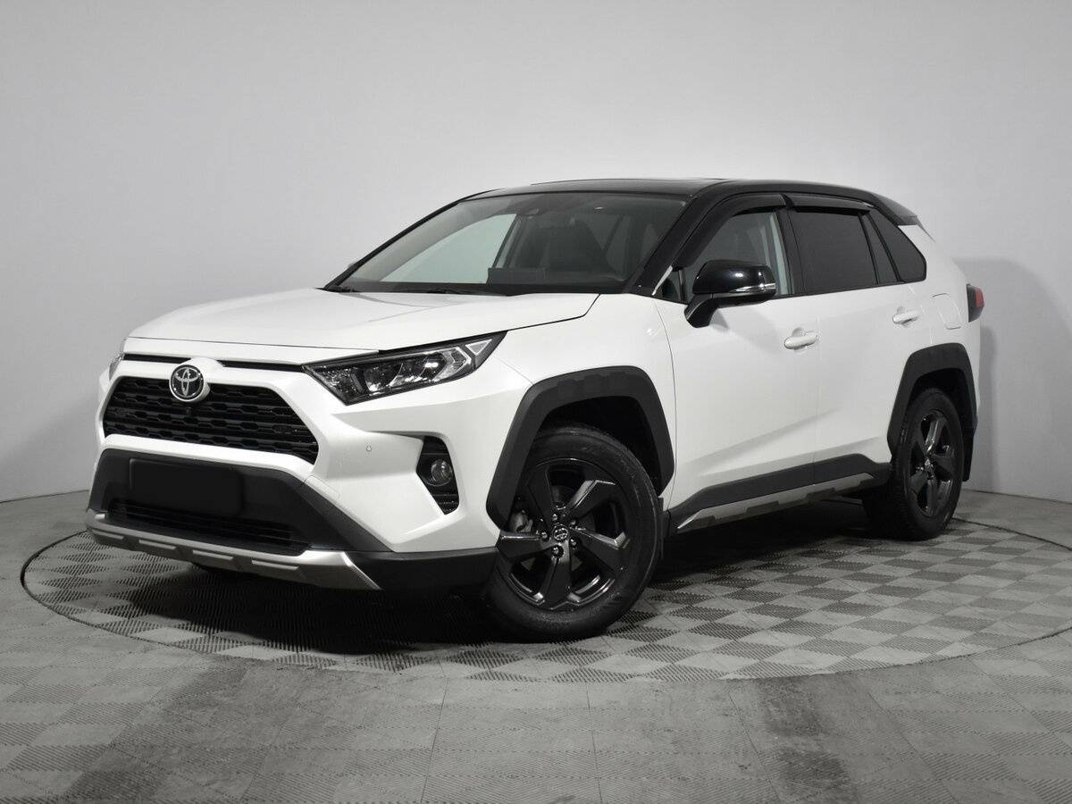 Toyota RAV4 2022 года с пробегом. Посмотреть фото