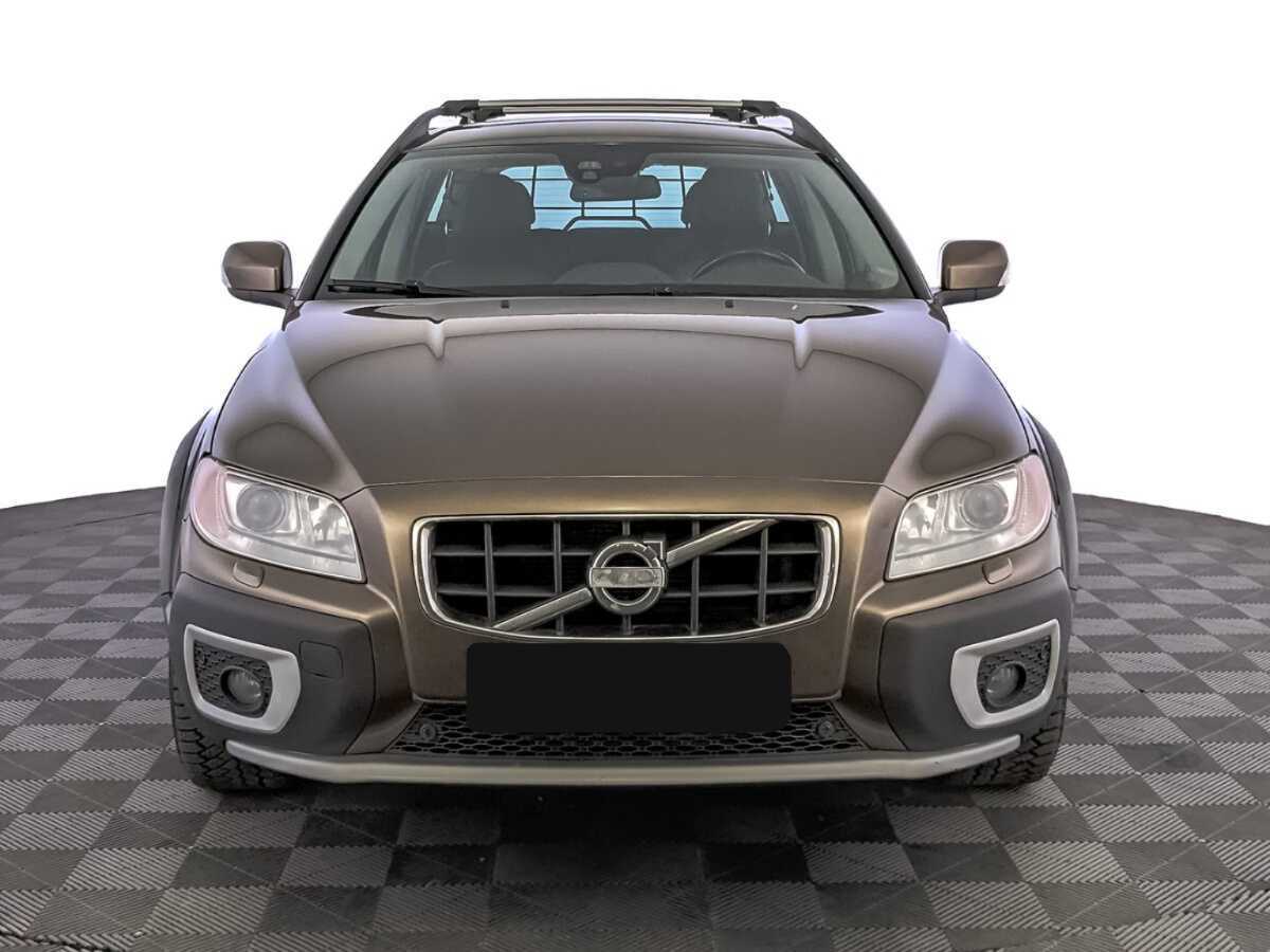 Volvo XC70 2011 года с пробегом. Фото: #1