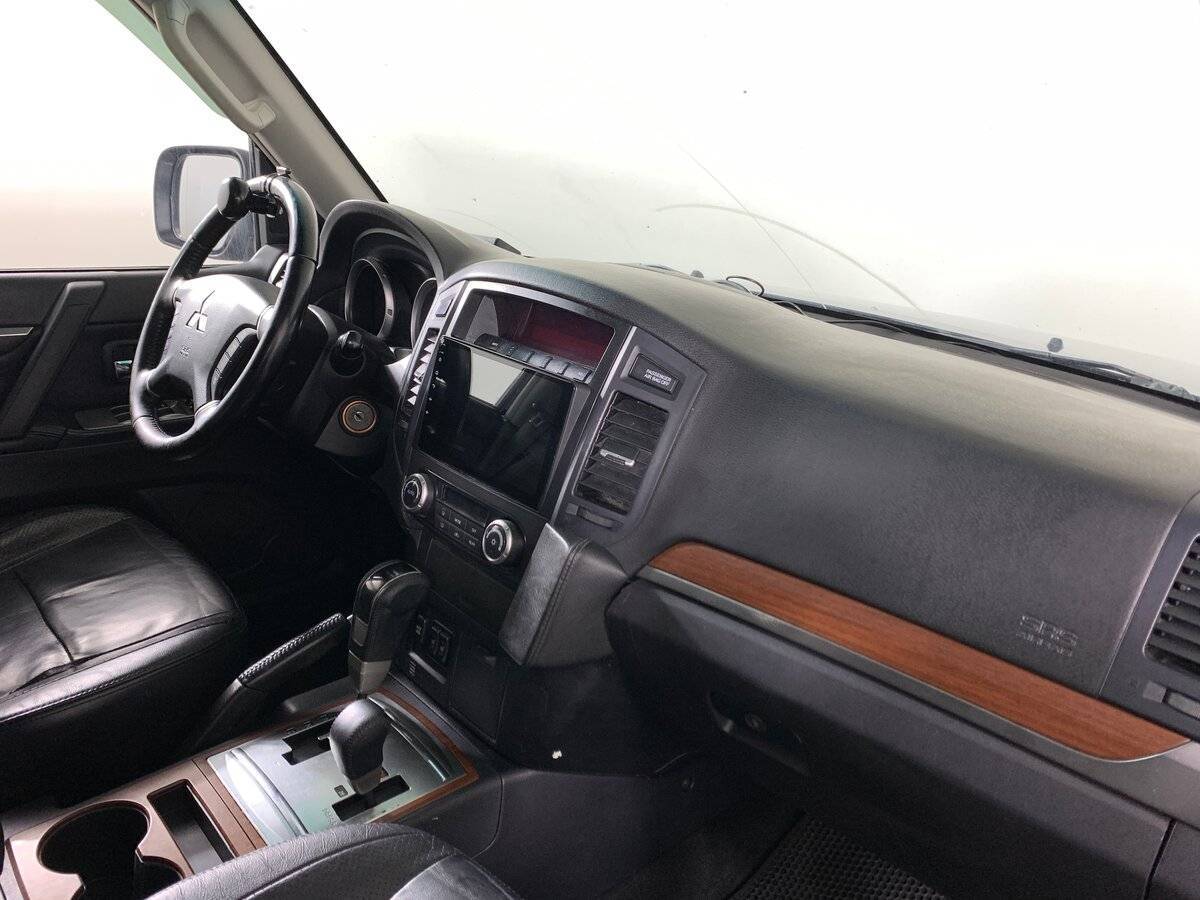 Mitsubishi Pajero 2008 года с пробегом. Фото: #12