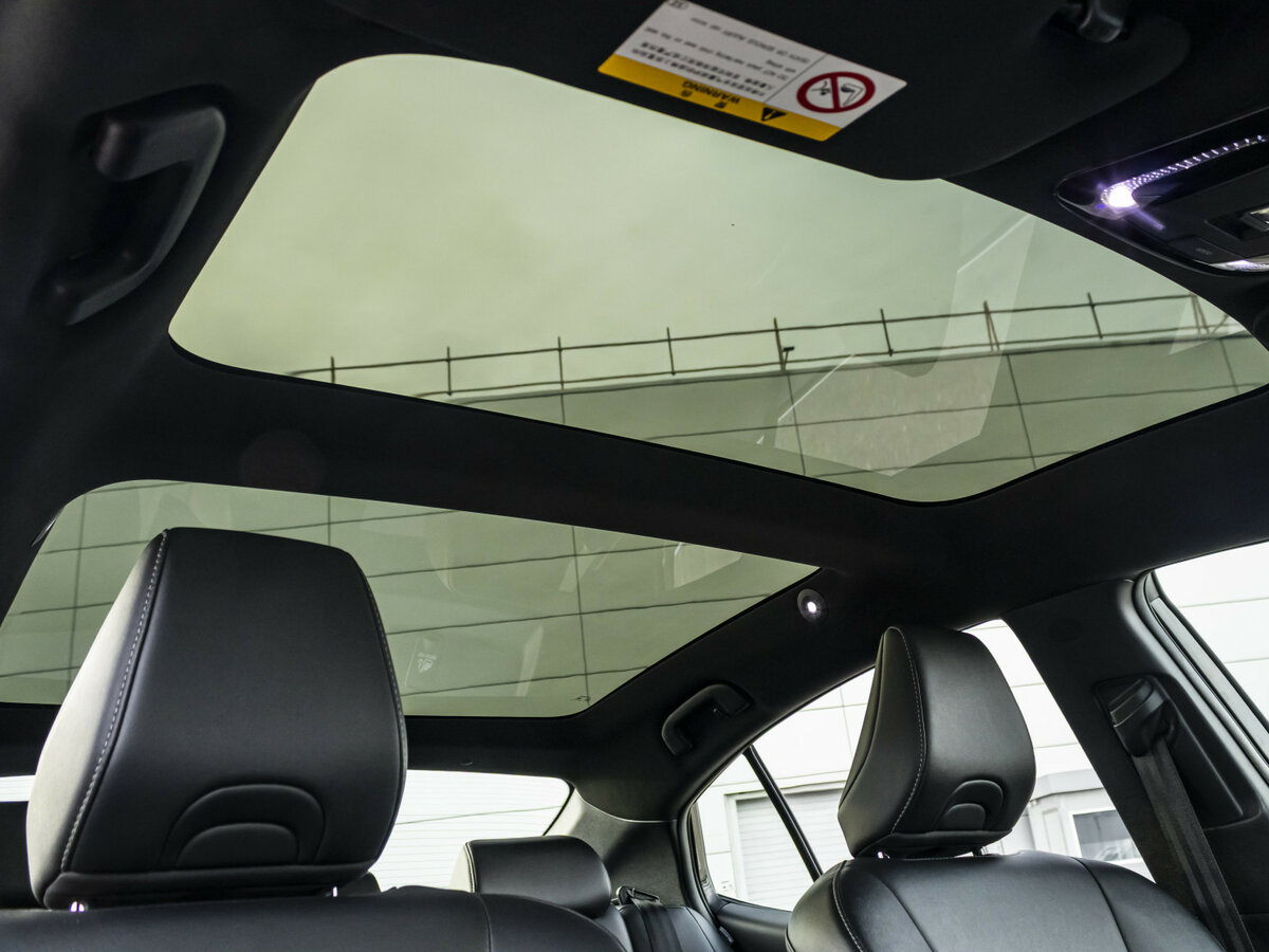 Toyota Camry 2024 года с пробегом. Фото: #19