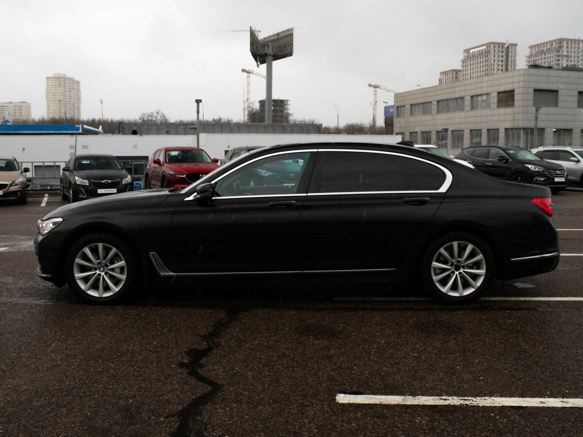 BMW 7 серии 2018 года с пробегом. Фото: #7