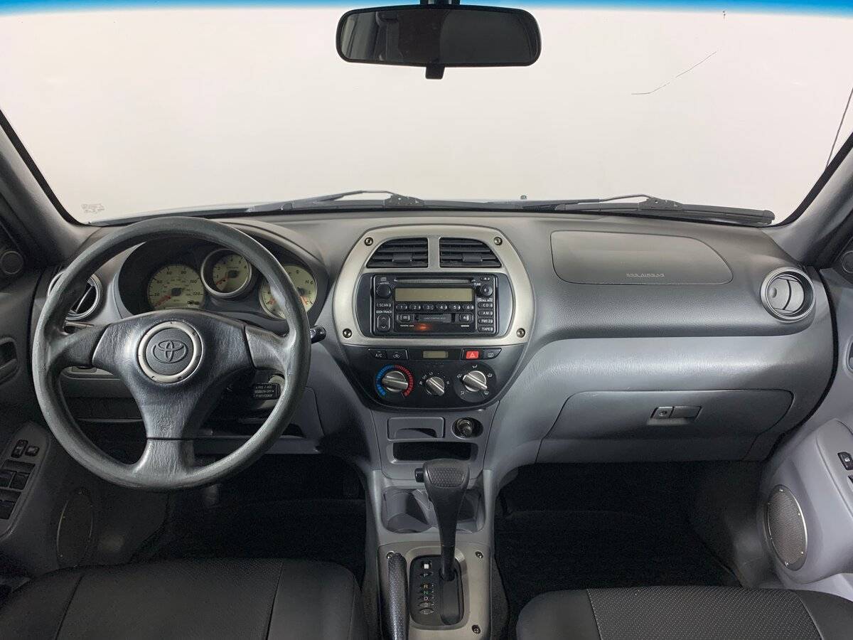 Toyota RAV4 2002 года с пробегом. Фото: #11