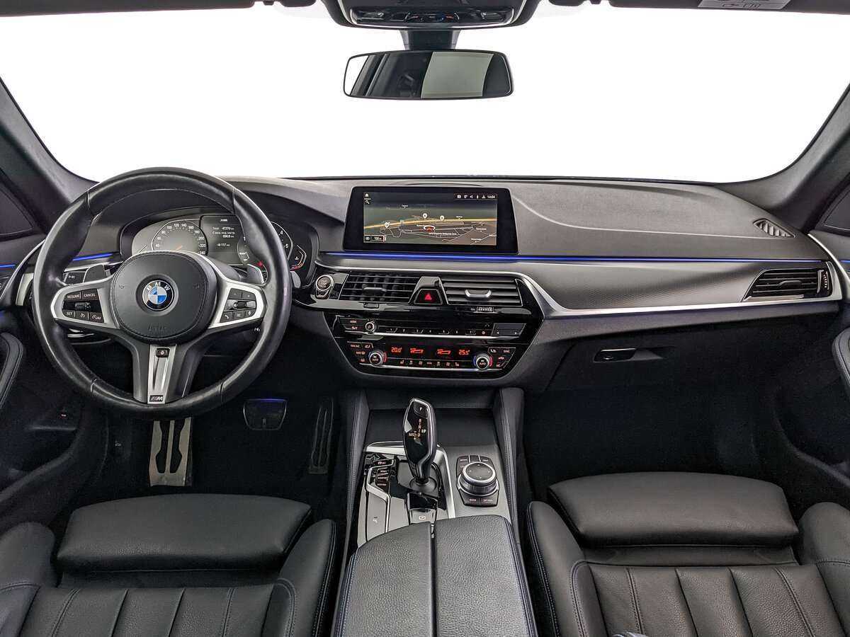 BMW 5 серии 2021 года с пробегом. Фото: #9