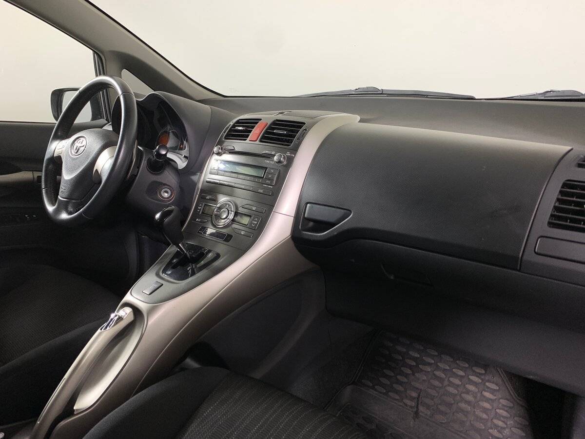 Toyota Auris 2007 года с пробегом. Фото: #12