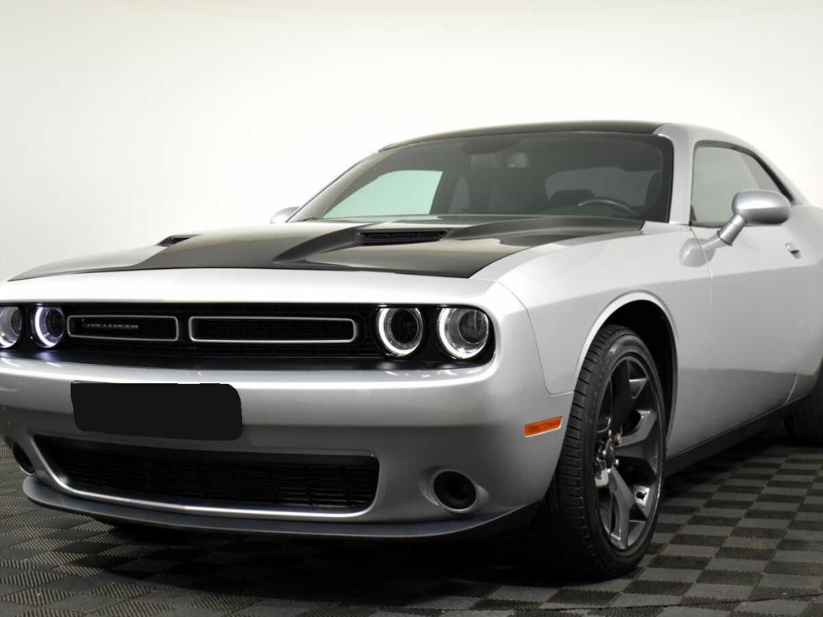 Dodge Challenger 2020 года с пробегом. Посмотреть фото