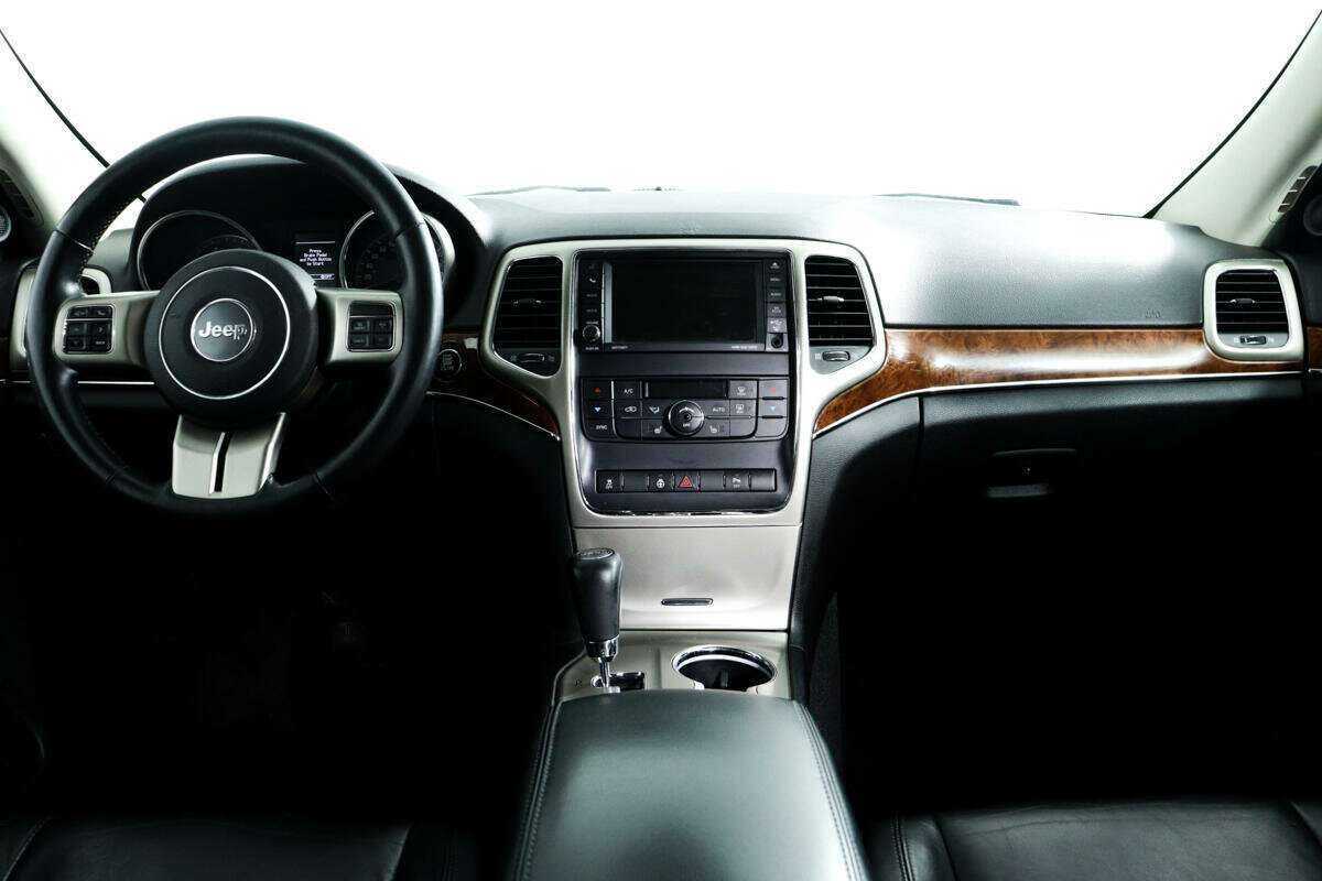 Jeep Grand Cherokee 2013 года с пробегом. Фото: #10