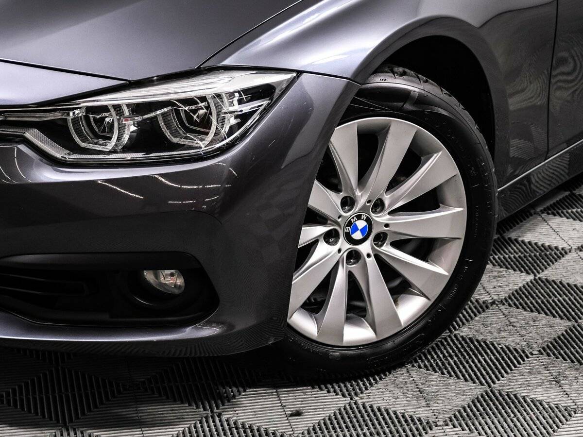 BMW 3 серии 2017 года с пробегом. Фото: #13