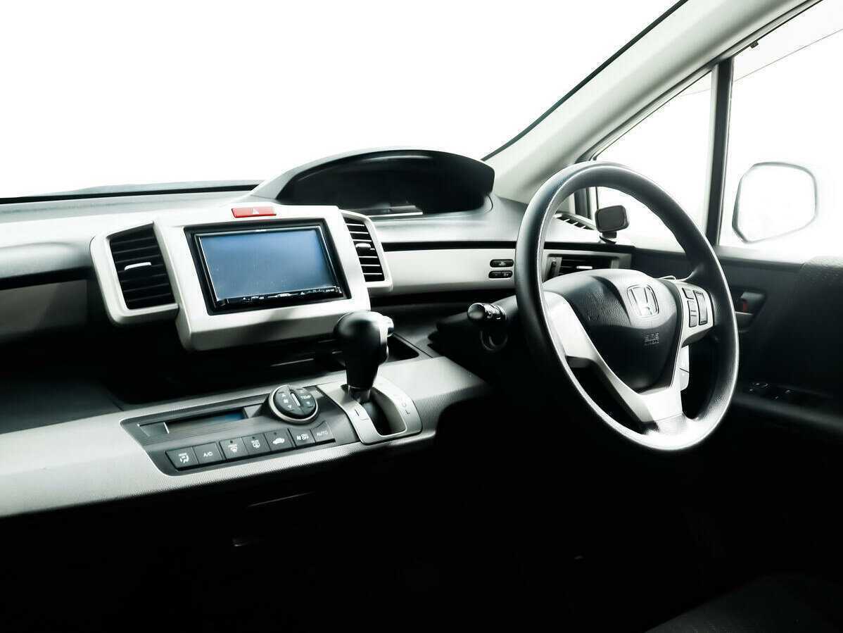 Honda Freed 2013 года с пробегом. Фото: #13