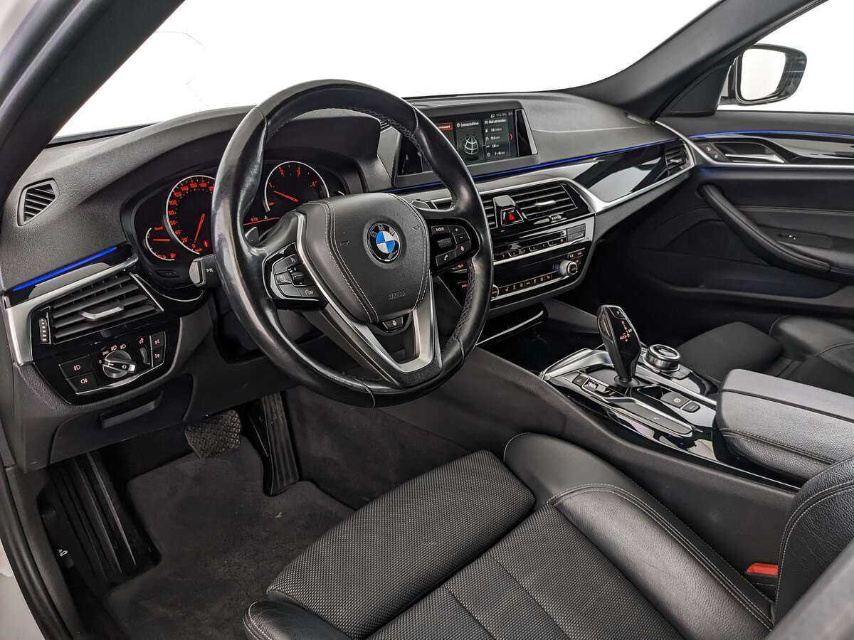 BMW 5 серии 2017 года с пробегом. Фото: #10