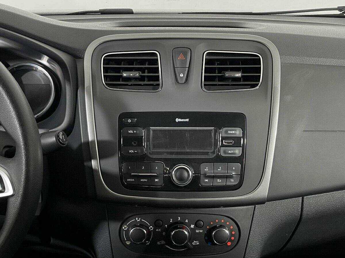 Renault Logan 2019 года с пробегом. Фото: #11