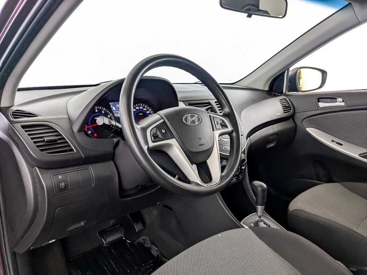 Hyundai Solaris 2012 года с пробегом. Фото: #13