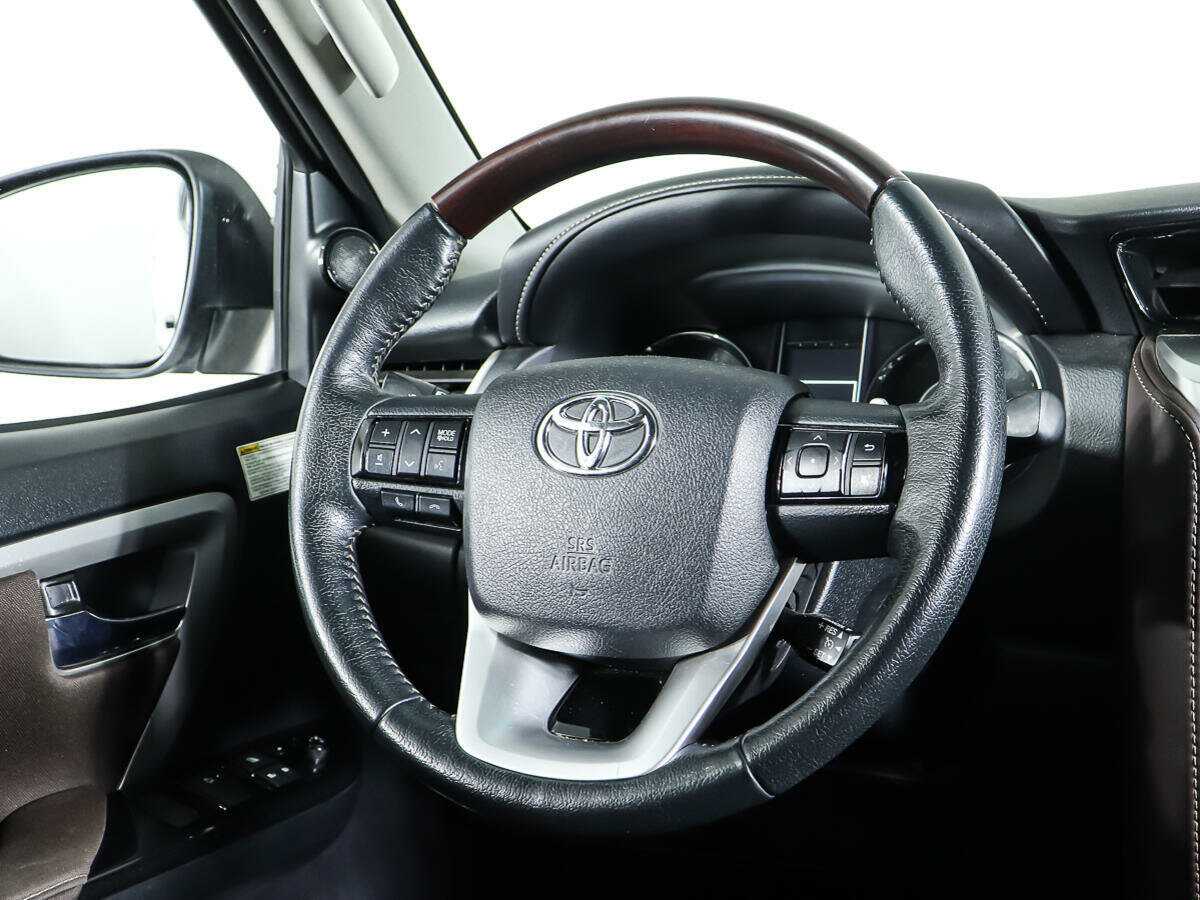 Toyota Fortuner 2017 года с пробегом. Фото: #13
