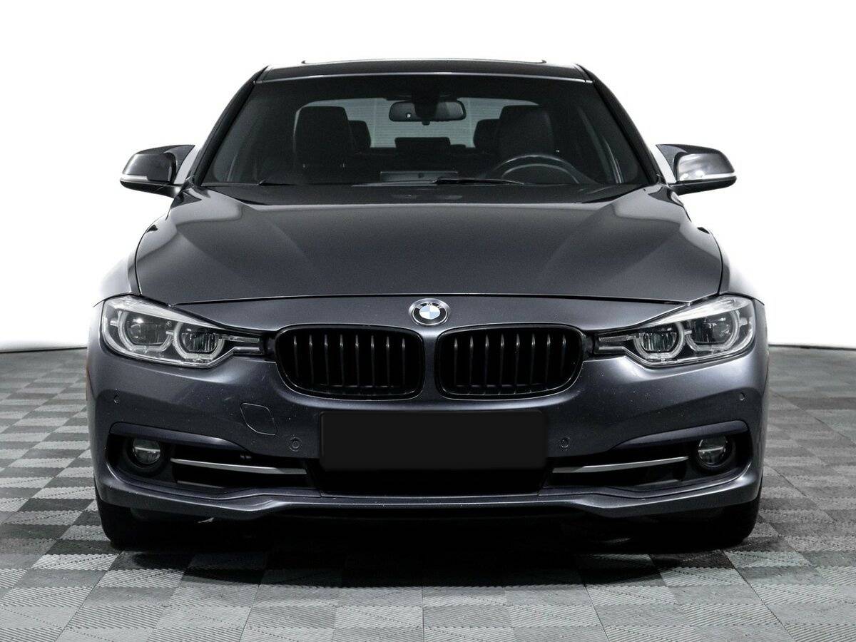 BMW 3 серии 2017 года с пробегом. Фото: #1