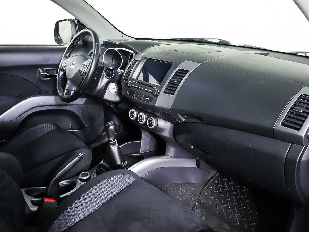 Mitsubishi Outlander 2008 года с пробегом. Фото: #8