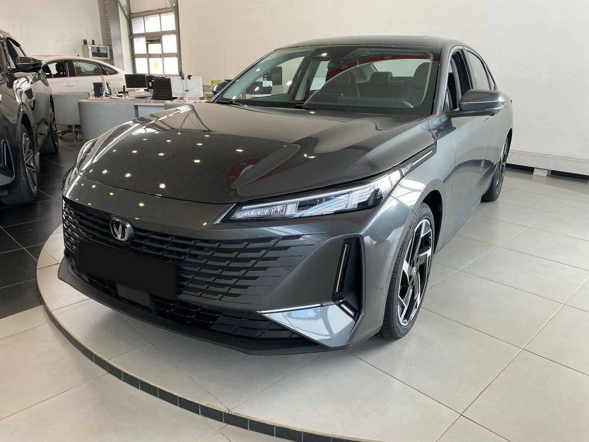 Changan Lamore 2023 года с пробегом. Фото: #1