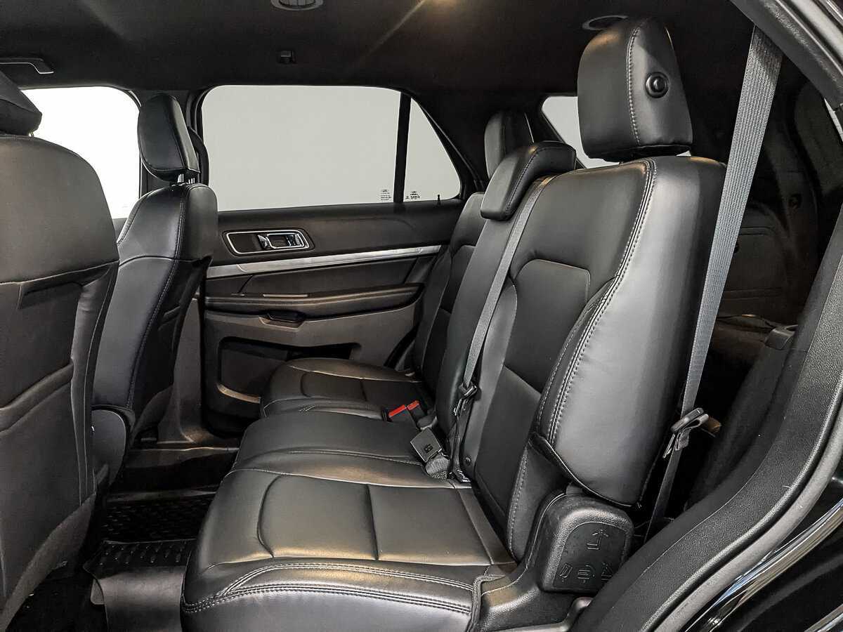 Ford Explorer 2019 года с пробегом. Фото: #17