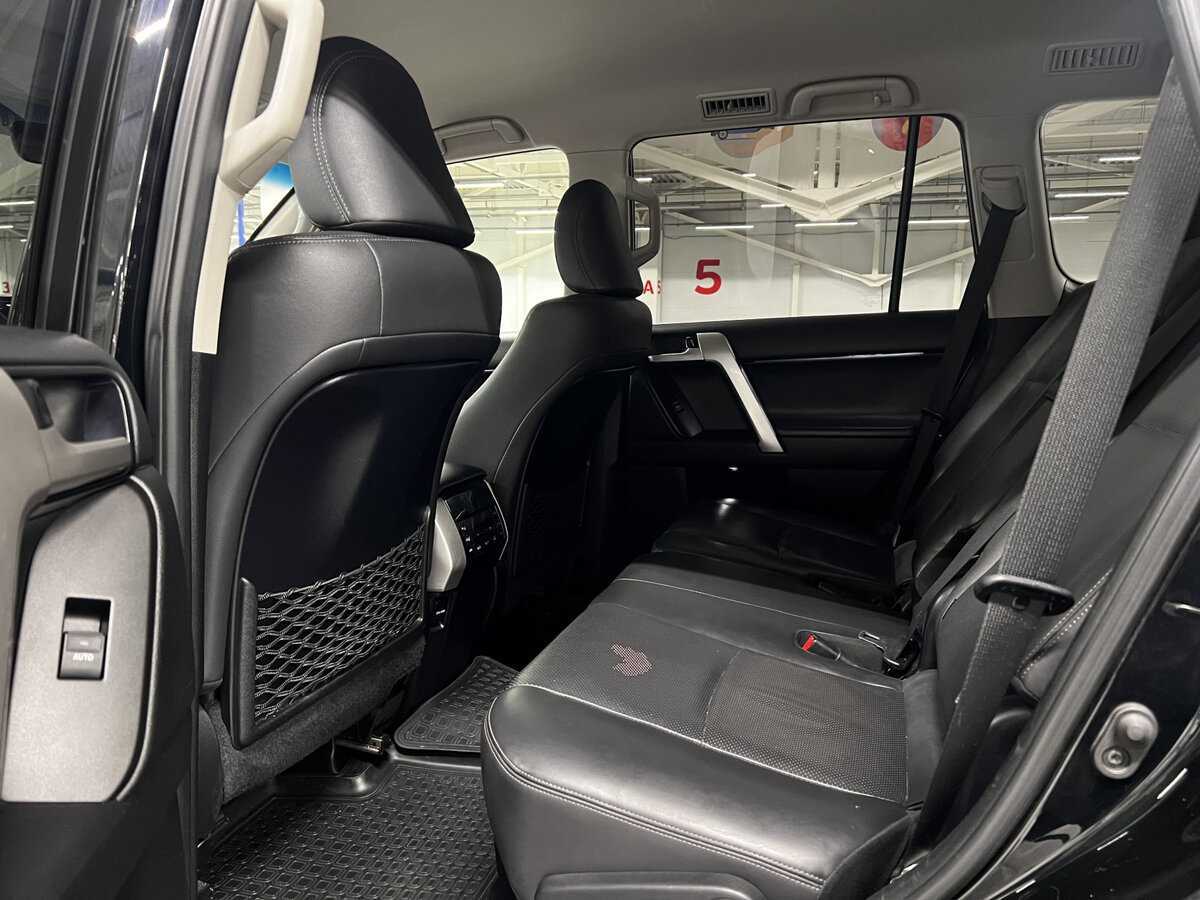 Toyota Land Cruiser Prado 2017 года с пробегом. Фото: #11