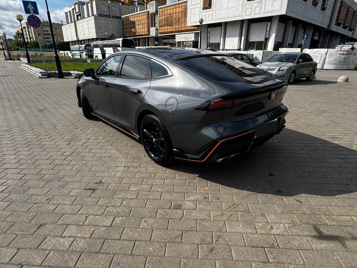 Changan UNI-V 2023 года с пробегом. Фото: #4