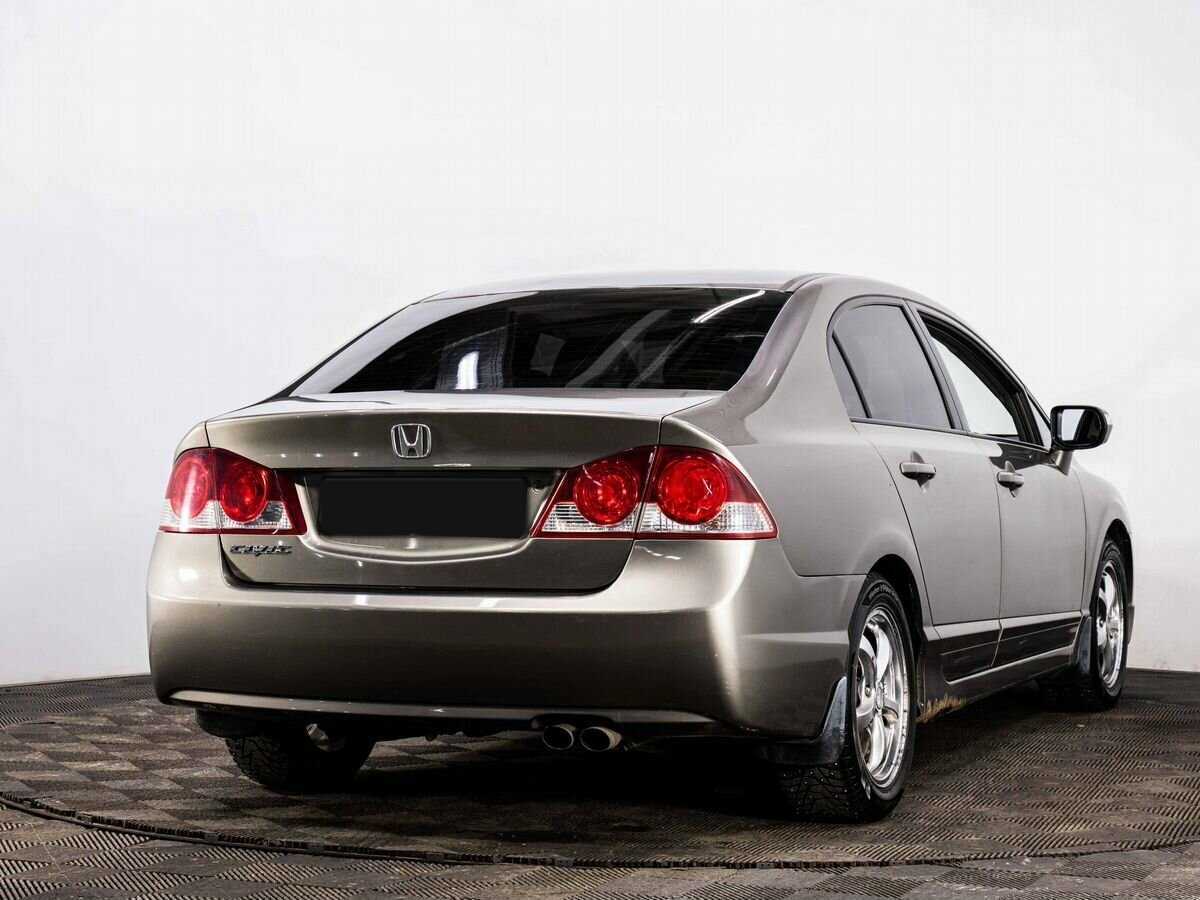 Honda Civic 2008 года с пробегом. Фото: #5