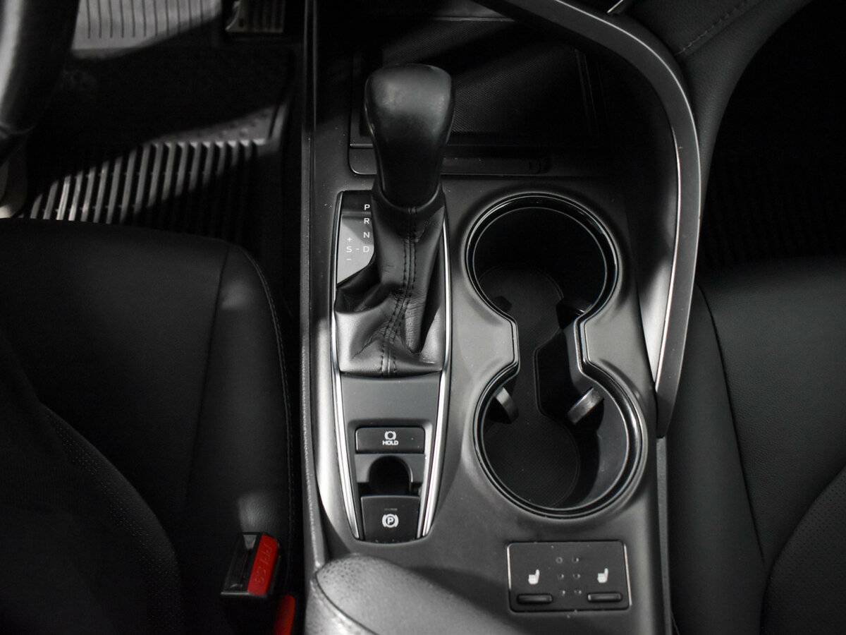 Toyota Camry 2022 года с пробегом. Фото: #7