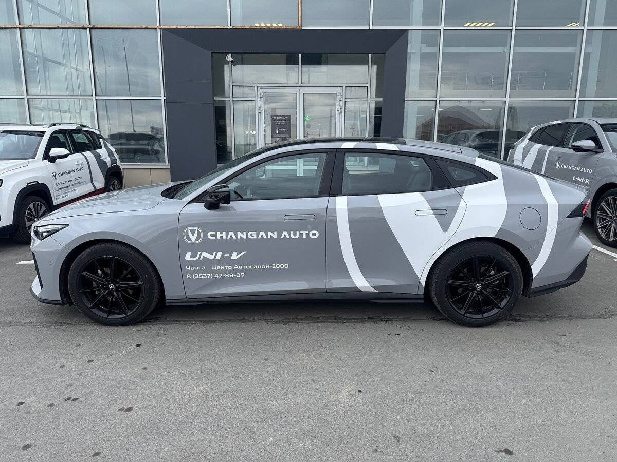 Changan UNI-V 2023 года с пробегом. Фото: #3