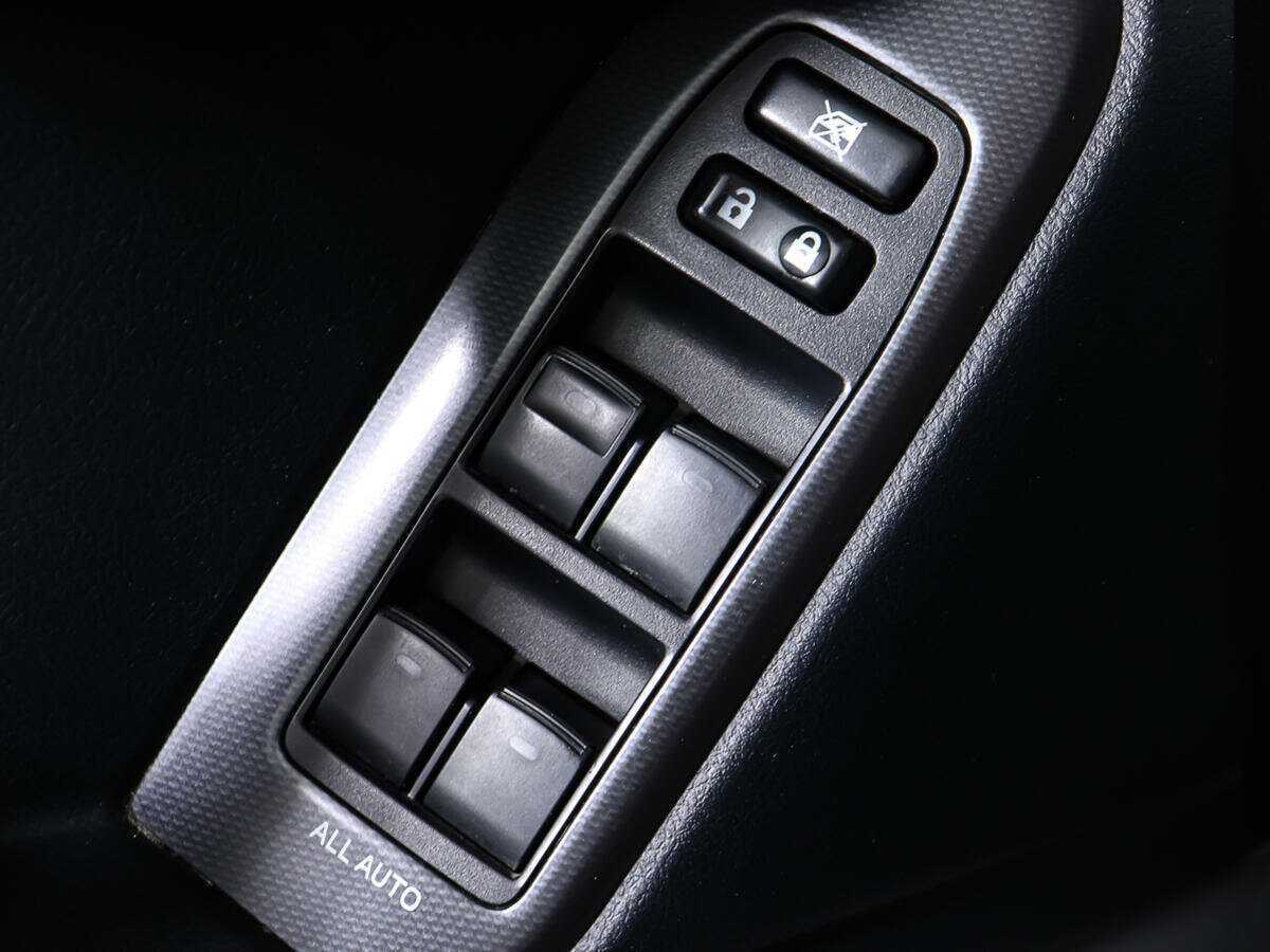 Toyota Land Cruiser Prado 2011 года с пробегом. Фото: #10