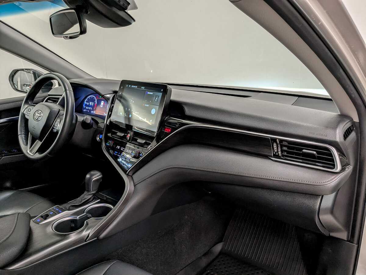 Toyota Camry 2022 года с пробегом. Фото: #10