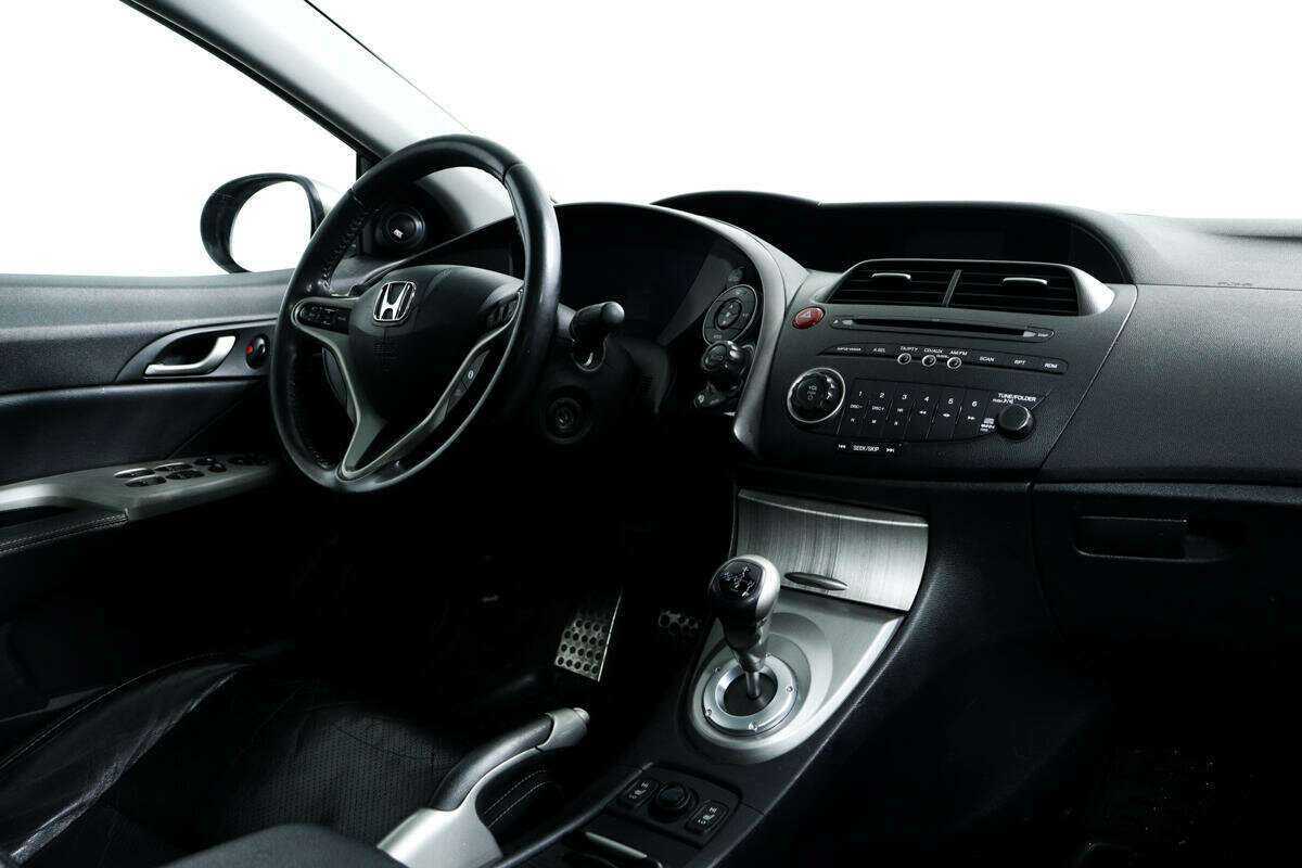 Honda Civic 2008 года с пробегом. Фото: #8