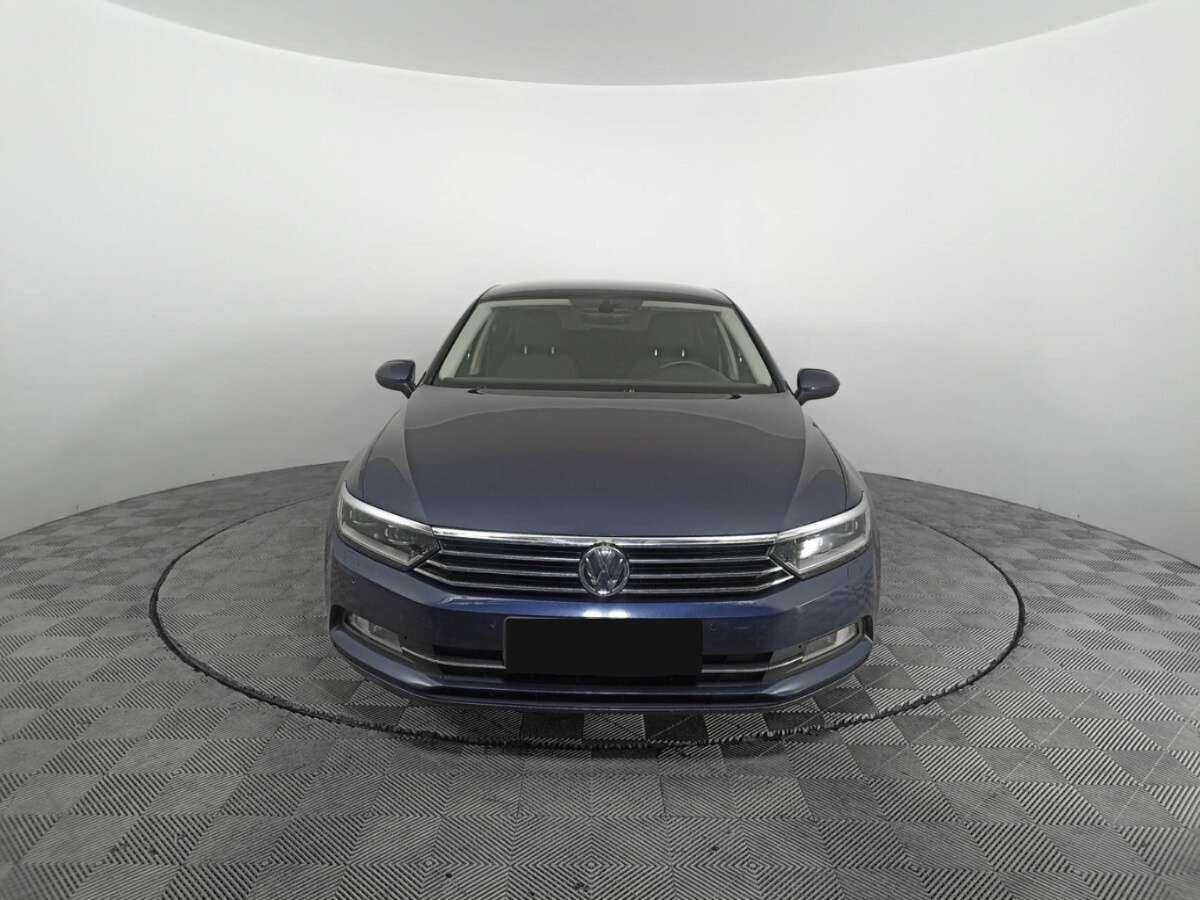 Volkswagen Passat 2016 года с пробегом. Фото: #1