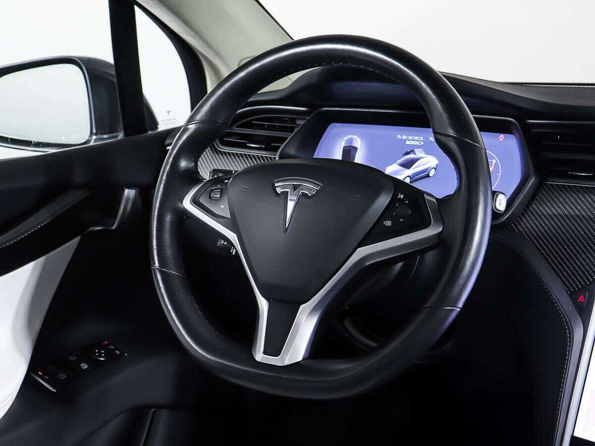 Tesla Model X 2018 года с пробегом. Фото: #14