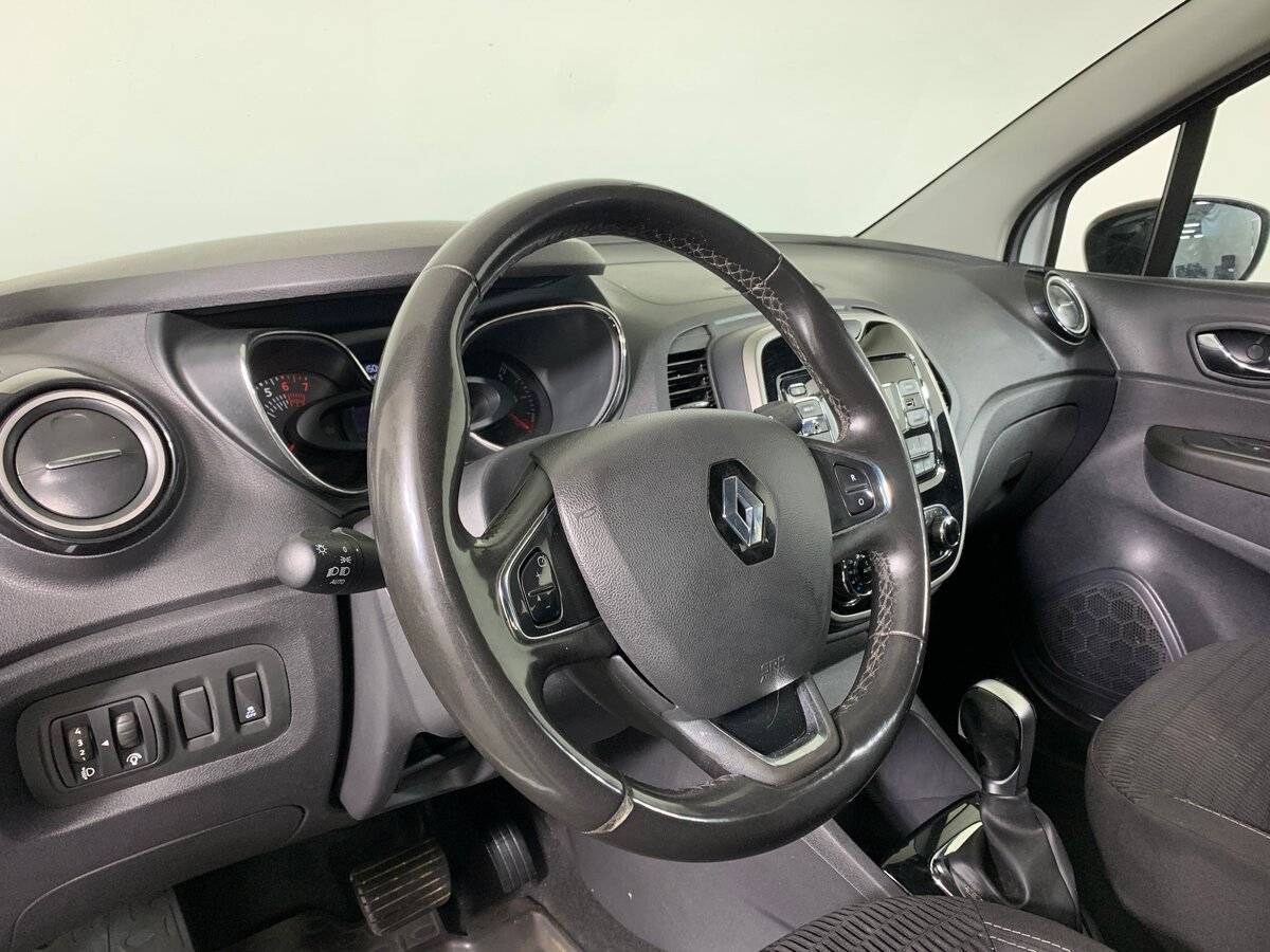 Renault Kaptur 2019 года с пробегом. Фото: #10