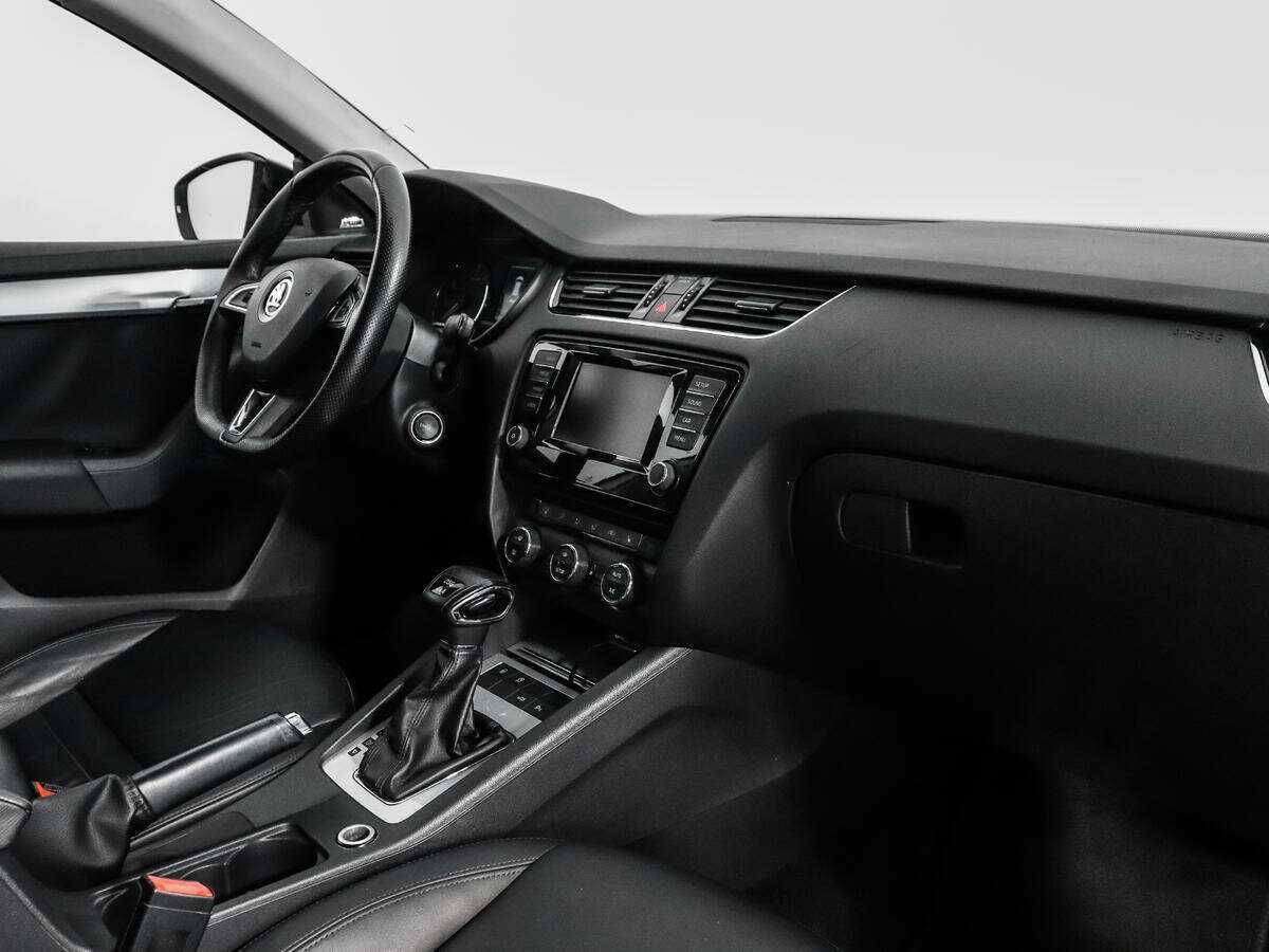 Skoda Octavia 2015 года с пробегом. Фото: #10