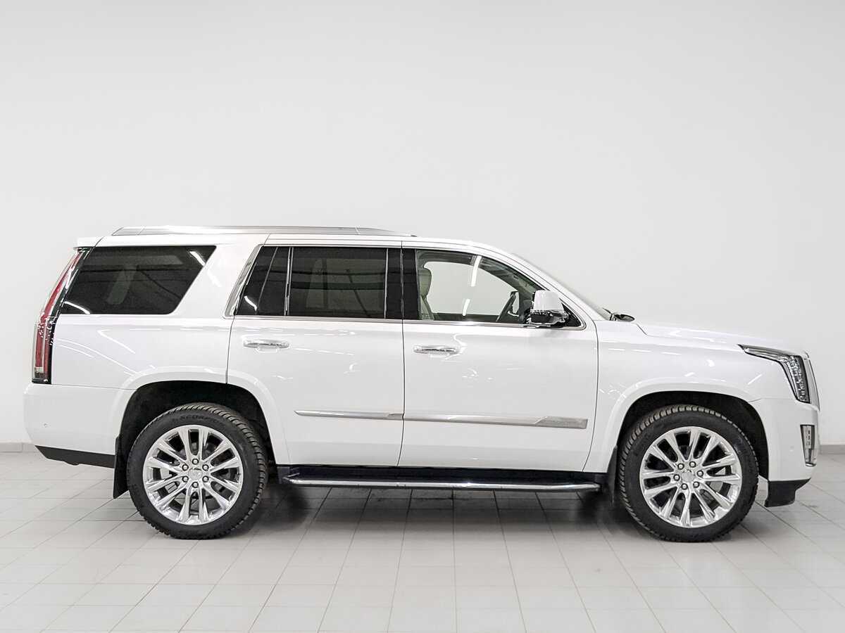 Cadillac Escalade 2019 года с пробегом. Фото: #3