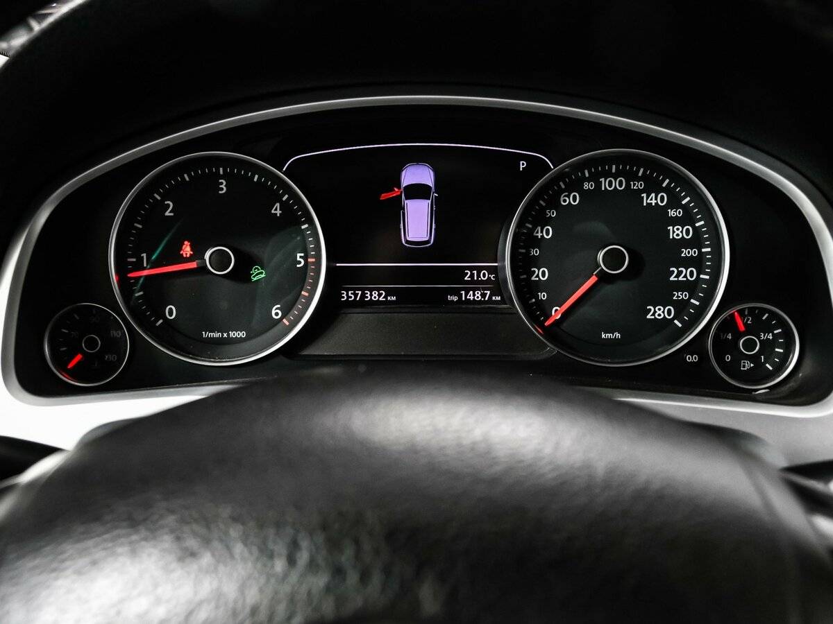 Volkswagen Touareg 2011 года с пробегом. Фото: #9