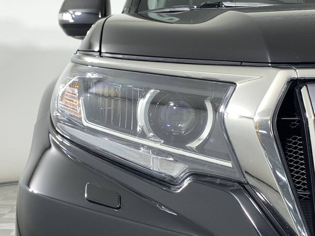 Toyota Land Cruiser Prado 2018 года с пробегом. Фото: #9