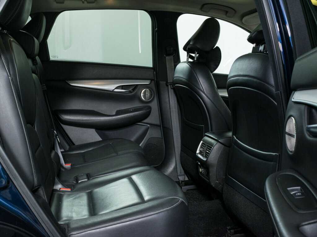 Infiniti QX50 2018 года с пробегом. Фото: #8